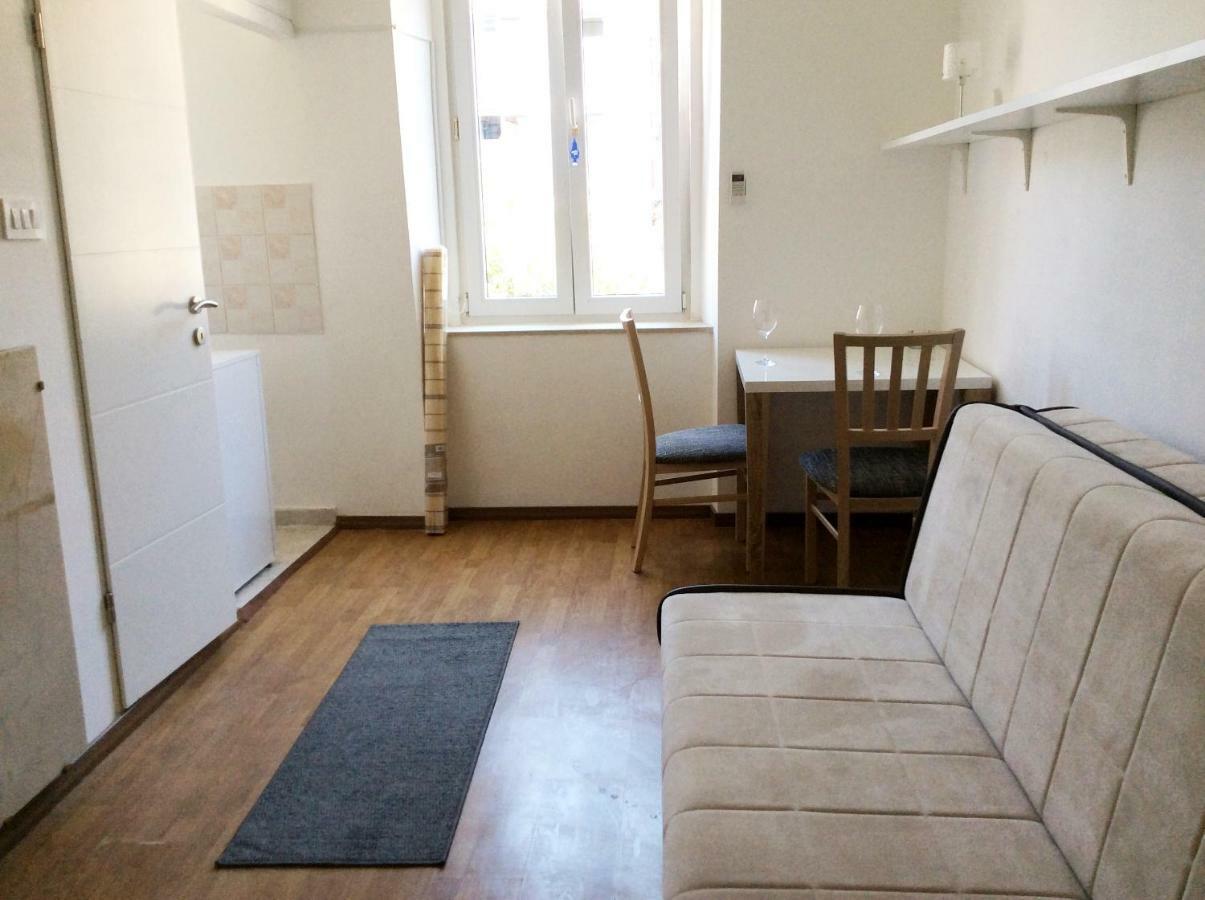 Studio Apartman Klara Apartment Рийека Екстериор снимка
